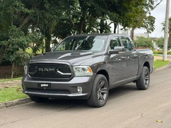 RAM CLASSIC 5.7 V8 GASOLINA LARAMIE NIGHT EDITION CD 4X4 AUTOMÁTICO RAM CLASSIC 5.7 V8 GASOLINA LARAMIE NIGHT EDITION CD 4X4 AUTOMÁTICO
