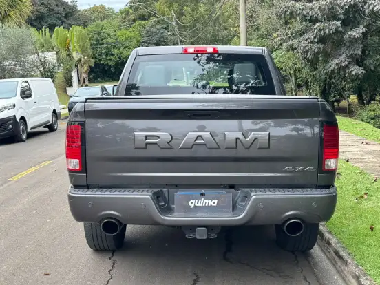 RAM-CLASSIC-5.7 V8 GASOLINA LARAMIE NIGHT EDITION CD 4X4 AUTOMÁTICO RAM-CLASSIC-2022