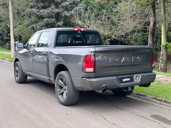 RAM-CLASSIC-5.7 V8 GASOLINA LARAMIE NIGHT EDITION CD 4X4 AUTOMÁTICO RAM-CLASSIC-2022