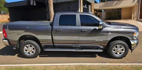 RAM-2500-6.7 I6 TURBO DIESEL LARAMIE CD 4X4 AUTOMÁTICO RAM-2500-2024