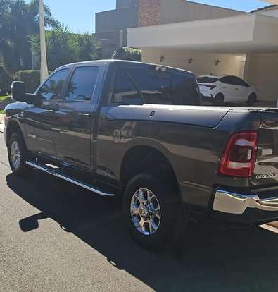 RAM-2500-6.7 I6 TURBO DIESEL LARAMIE CD 4X4 AUTOMÁTICO RAM-2500-2024