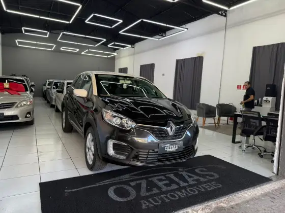 RENAULT CAPTUR 1.6 16V SCE FLEX LIFE X-TRONIC RENAULT CAPTUR 1.6 16V SCE FLEX LIFE X-TRONIC