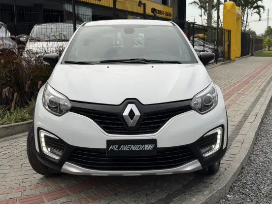 RENAULT-CAPTUR-2021