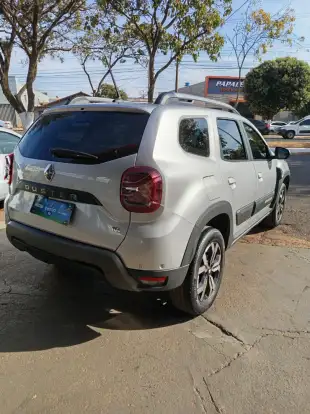 RENAULT-DUSTER-2024