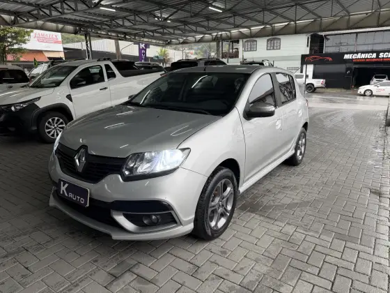 RENAULT SANDERO 1.6 16V SCE FLEX GT LINE MANUAL RENAULT SANDERO 1.6 16V SCE FLEX GT LINE MANUAL