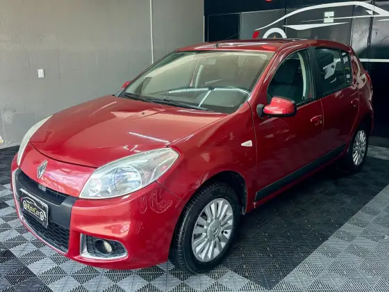 RENAULT SANDERO 1.6 PRIVILÉGE 16V FLEX 4P AUTOMÁTICO