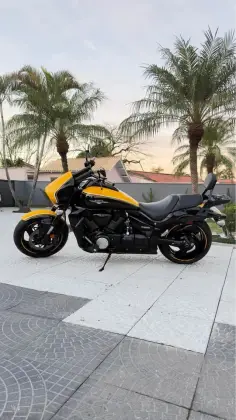SUZUKI BOULEVARD M1800R SUZUKI BOULEVARD M1800R