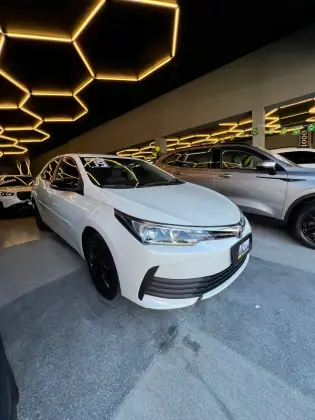 TOYOTA COROLLA 1.8 GLI 16V FLEX 4P AUTOMÁTICO TOYOTA COROLLA 1.8 GLI 16V FLEX 4P AUTOMÁTICO