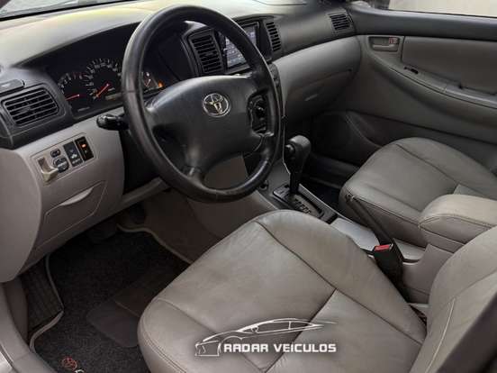 TOYOTA-COROLLA-2005