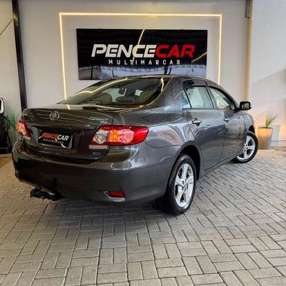 TOYOTA-COROLLA-2013