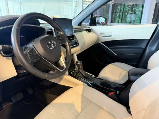 TOYOTA-COROLLA CROSS-2023