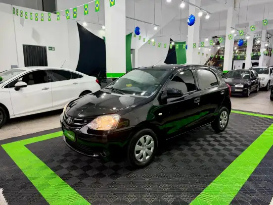 TOYOTA-ETIOS-1.5 XS 16V FLEX 4P MANUAL TOYOTA-ETIOS-2015