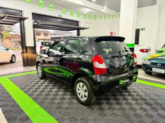 TOYOTA-ETIOS-1.5 XS 16V FLEX 4P MANUAL TOYOTA-ETIOS-2015