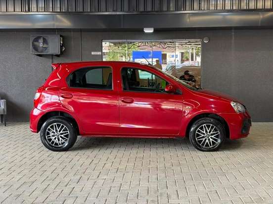 TOYOTA-ETIOS-1.3 X 16V FLEX 4P AUTOMÁTICO TOYOTA-ETIOS-2017