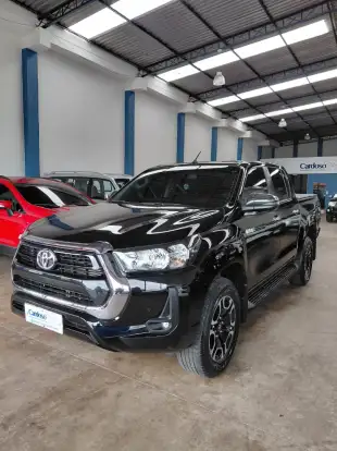TOYOTA-HILUX-2023