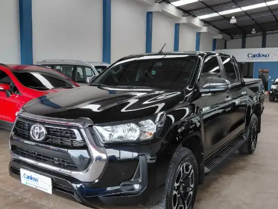 TOYOTA-HILUX-2.8 D-4D TURBO DIESEL CD SRV 4X4 AUTOMÁTICO TOYOTA-HILUX-2023
