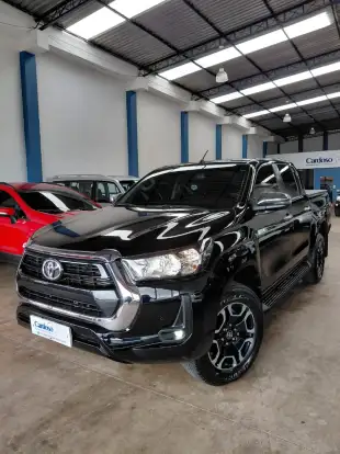 TOYOTA-HILUX-2023