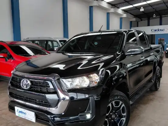 TOYOTA-HILUX-2.8 D-4D TURBO DIESEL CD SRV 4X4 AUTOMÁTICO TOYOTA-HILUX-2023