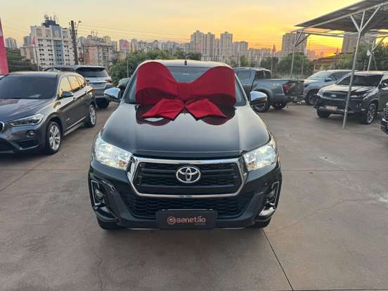TOYOTA-HILUX-2018