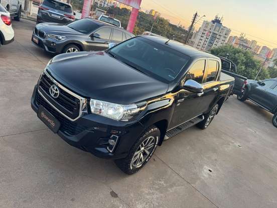 TOYOTA-HILUX-2018