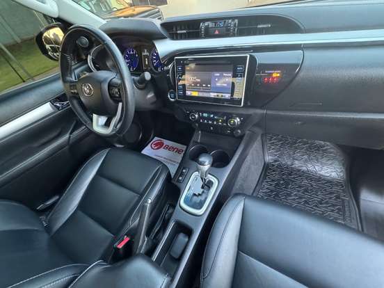 TOYOTA-HILUX-2018