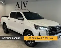 TOYOTA HILUX 2.8 D-4D TURBO DIESEL CD SRX 4X4 AUTOMÁTICO TOYOTA HILUX 2.8 D-4D TURBO DIESEL CD SRX 4X4 AUTOMÁTICO