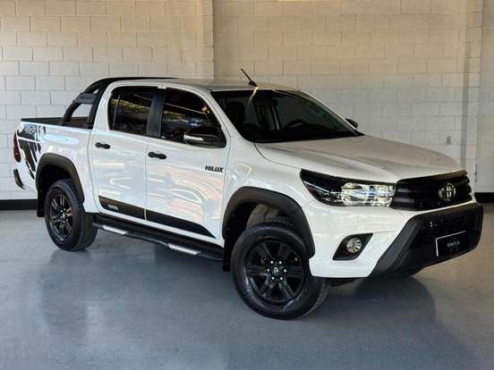 TOYOTA-HILUX-2.8 SR CHALLENGE 4X4 CD 16V DIESEL 4P AUTOMÁTICO TOYOTA-HILUX-2017