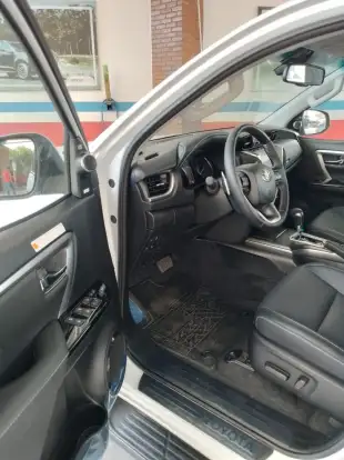 TOYOTA-HILUX SW4-2.8 D-4D TURBO DIESEL DIAMOND 7L 4X4 AUTOMÁTICO TOYOTA-HILUX SW4-2025
