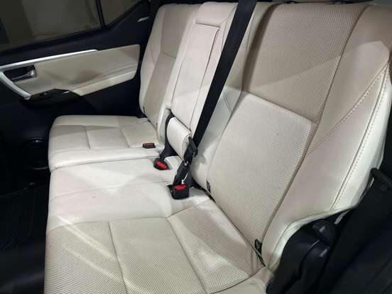 TOYOTA-HILUX SW4-2.8 SRX DIAMOND 4X4 7 LUGARES 16V TURBO INTERCOOLER DIESEL 4P AUTOMÁTICO TOYOTA-HILUX SW4-2018