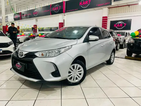 TOYOTA YARIS 1.5 16V FLEX SEDAN XL LIVE MULTIDRIVE TOYOTA YARIS 1.5 16V FLEX SEDAN XL LIVE MULTIDRIVE