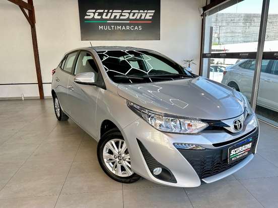TOYOTA-YARIS-2018