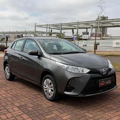 TOYOTA-YARIS-2024
