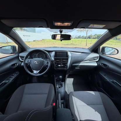 TOYOTA-YARIS-2024