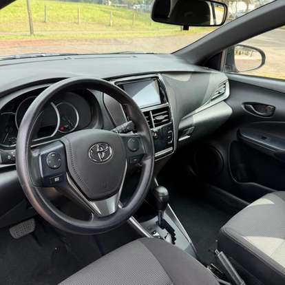 TOYOTA-YARIS-2024
