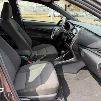 TOYOTA-YARIS-2024