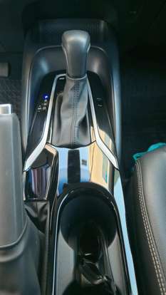 TOYOTA-COROLLA-2024
