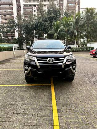 TOYOTA HILUX SW4 2.7 SR 4X2 16V FLEX 4P AUTOMÁTICO