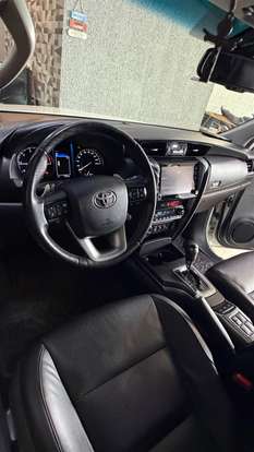 TOYOTA-HILUX SW4-2021