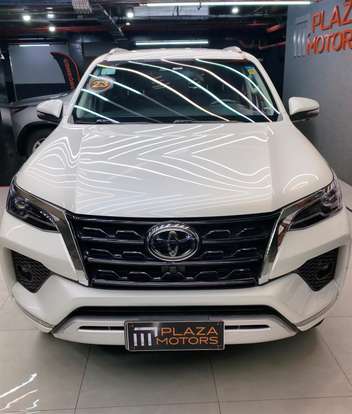 TOYOTA-HILUX SW4-2022