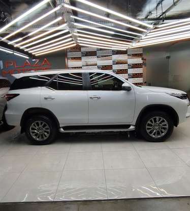 TOYOTA-HILUX SW4-2.8 D-4D TURBO DIESEL SRX 7L 4X4 AUTOMÁTICO TOYOTA-HILUX SW4-2022