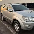 TOYOTA HILUX SW4 3.0 SRV 4X4 7 LUGARES 16V TURBO INTERCOOLER DIESEL 4P AUTOMÁTICO TOYOTA HILUX SW4 3.0 SRV 4X4 7 LUGARES 16V TURBO INTERCOOLER DIESEL 4P AUTOMÁTICO