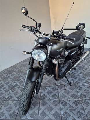 TRIUMPH-STREET TWIN-2020