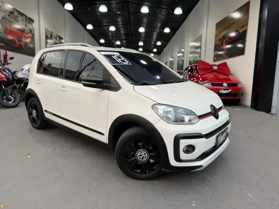 VOLKSWAGEN CROSS UP 1.0 TSI 12V FLEX 4P MANUAL VOLKSWAGEN CROSS UP 1.0 TSI 12V FLEX 4P MANUAL