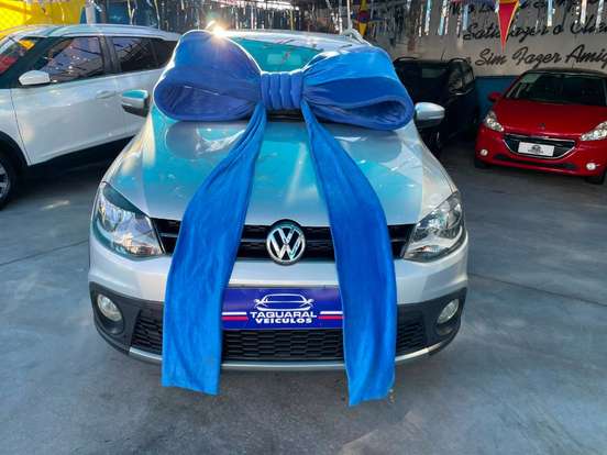 VOLKSWAGEN-CROSSFOX-2012