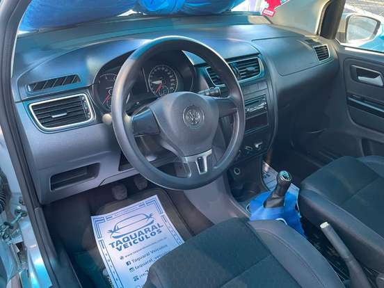 VOLKSWAGEN-CROSSFOX-2012
