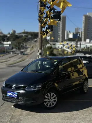 VOLKSWAGEN FOX 1.0 MI TREND 8V FLEX 4P MANUAL VOLKSWAGEN FOX 1.0 MI TREND 8V FLEX 4P MANUAL