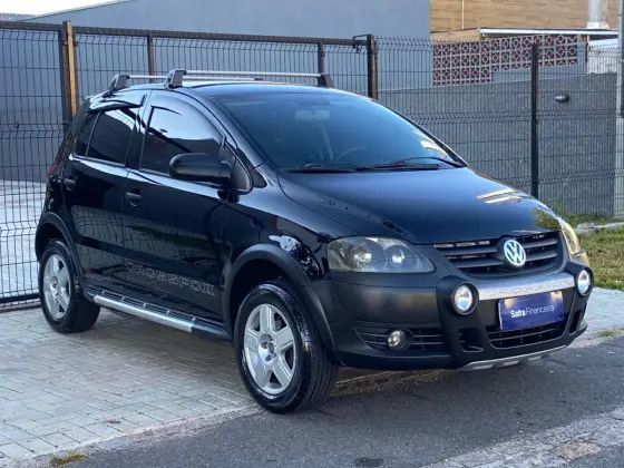 VOLKSWAGEN FOX 1.6 MI PLUS 8V FLEX 4P MANUAL VOLKSWAGEN FOX 1.6 MI PLUS 8V FLEX 4P MANUAL