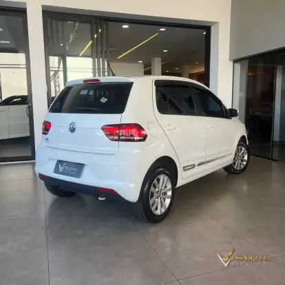 VOLKSWAGEN-FOX-2019