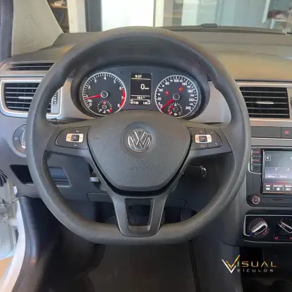 VOLKSWAGEN-FOX-2019
