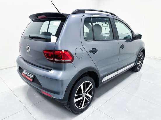 VOLKSWAGEN-FOX-1.6 MSI TOTAL FLEX XTREME 4P MANUAL VOLKSWAGEN-FOX-2017